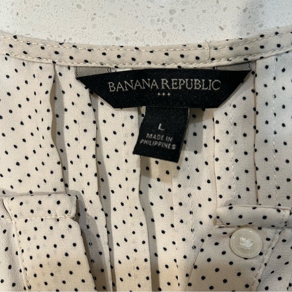 Banana Republic Sleeveless Black and Cream Pockadot Blouse Ladies L Large - Picture 6 of 7
